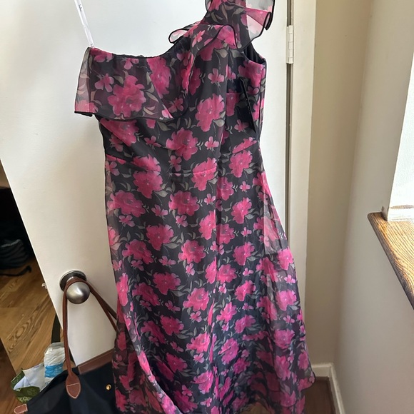 Lulu’s Floral One-Shoulder Dress - Picture 4 of 4